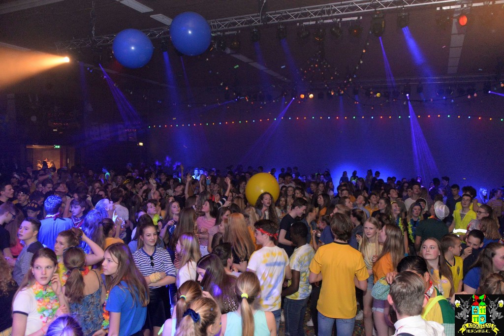 ../Images/Jeugddisco Kokkerhout bekent kleur 152.jpg